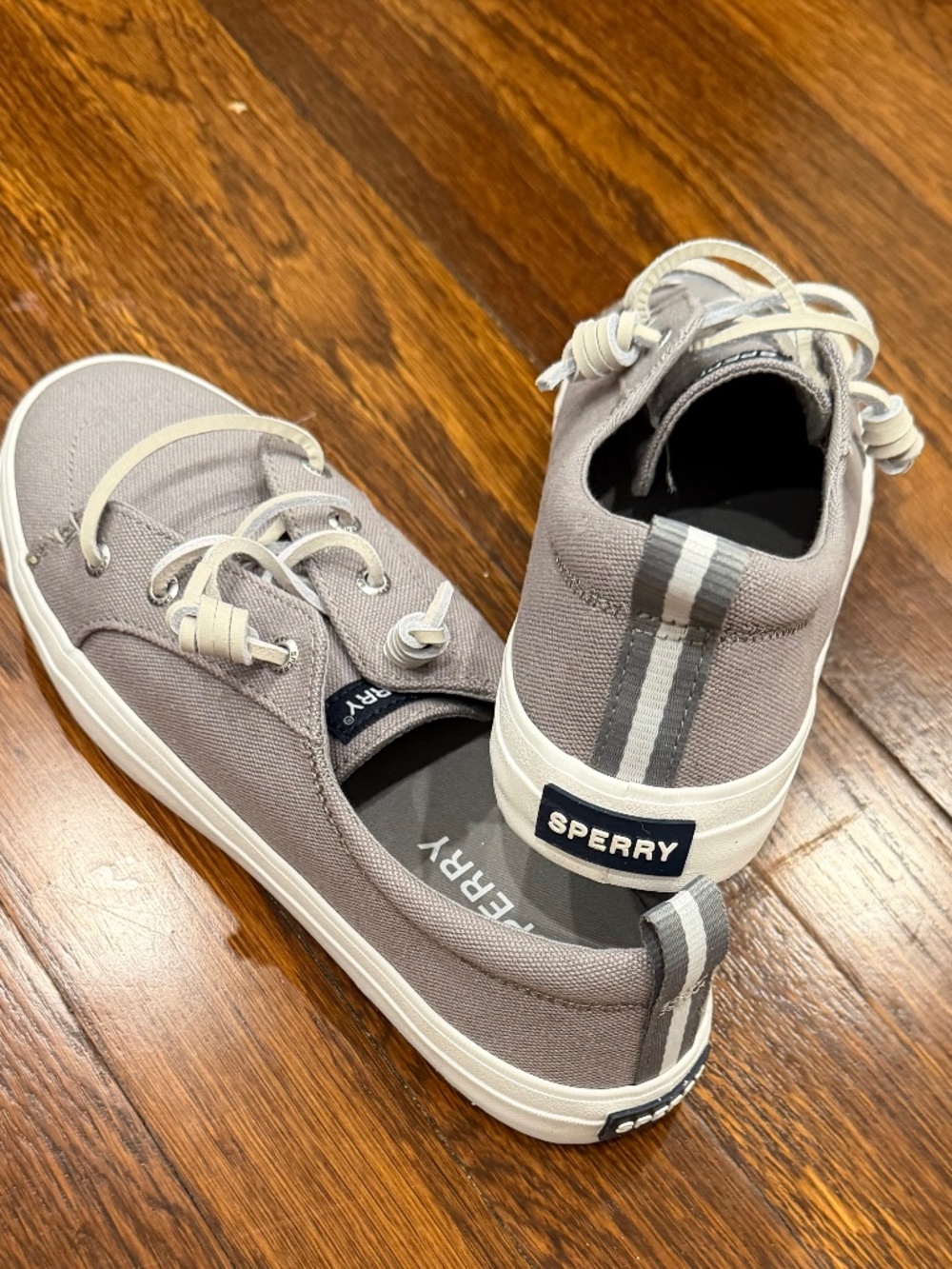Sperry Women's Crest Vibe Sneaker-breathable material, easy to slip ,Size:8M,NWT